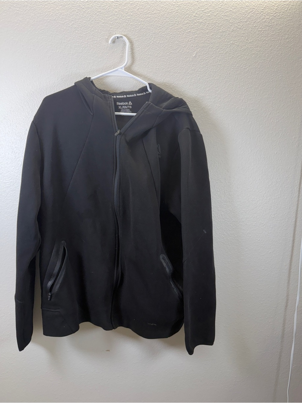Reebok Men’s Black Full-Zip Hooded Performance Jacket